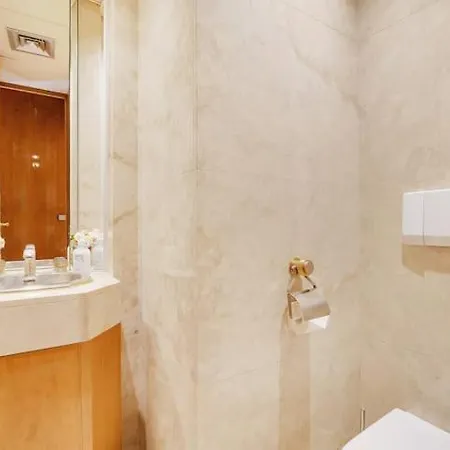펜션 Luxurious Parisian Dream Flat W/ Eiffel Tower View 파리