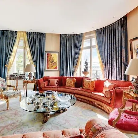 Luxurious Parisian Dream Flat W/ Eiffel Tower View